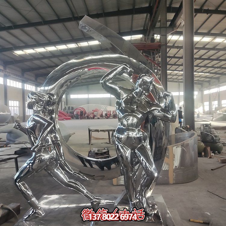 不銹鋼鏡面抽象雕塑，激發運動與園林景觀的靈感