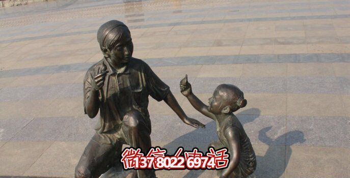 母女銅雕一次游覽公園、參與游戲、體驗(yàn)雕塑的絕佳體驗(yàn)