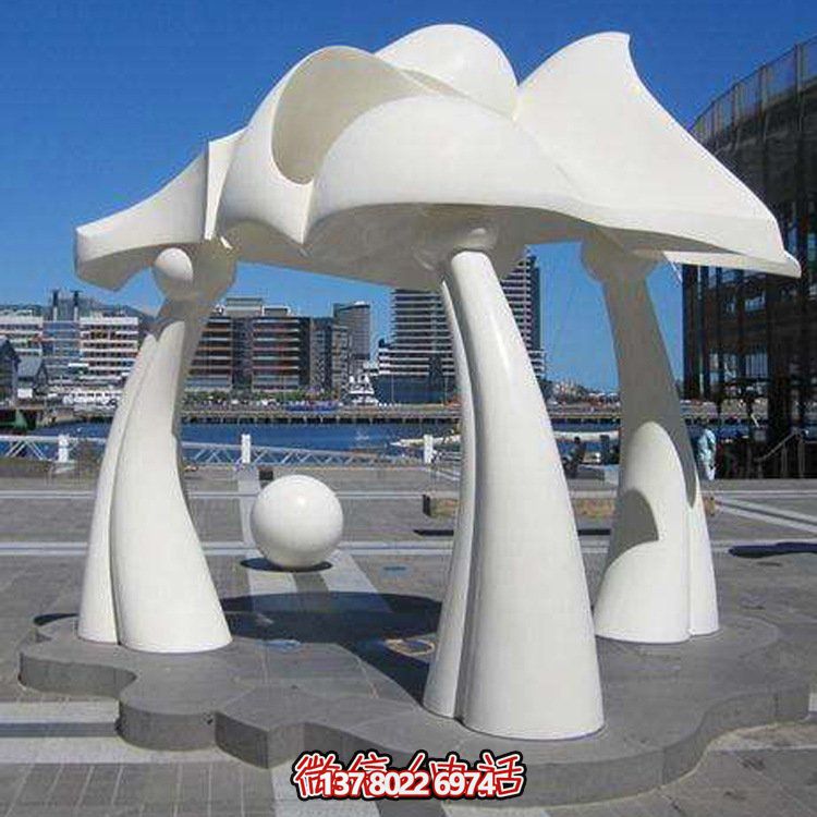 大型創(chuàng)意抽象玻璃鋼景觀擺件——在廣場(chǎng)搭建夢(mèng)幻的視覺(jué)世界