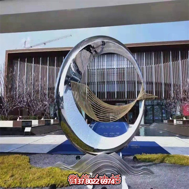 精致幾何設(shè)計(jì)鏡面不銹鋼鯨魚擺件