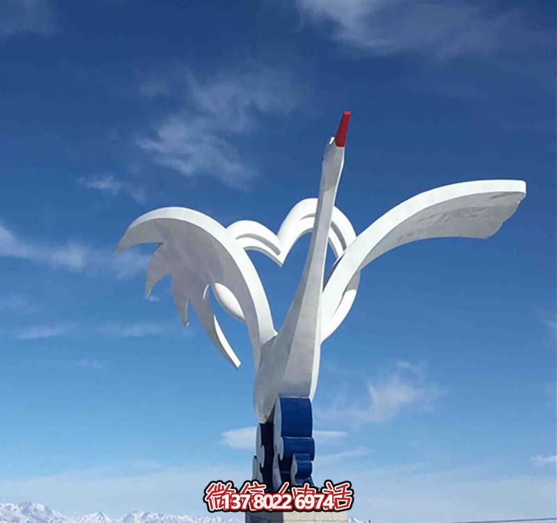 不銹鋼愛心鶴雕塑，點(diǎn)亮廣場(chǎng)創(chuàng)意之美
