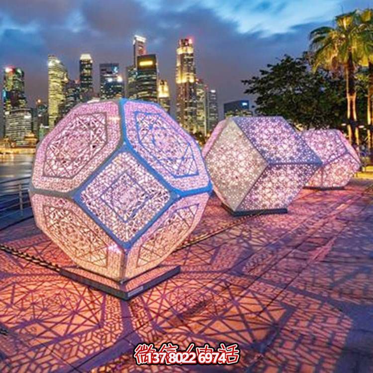 創(chuàng)意不銹鋼鏤空景觀雕塑，添彩美化戶外廣場(chǎng)