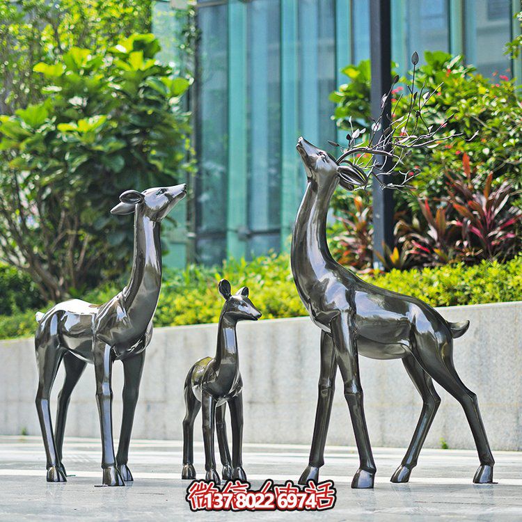 玻璃鋼制仿銅小鹿擺件，點綴戶外園林景觀