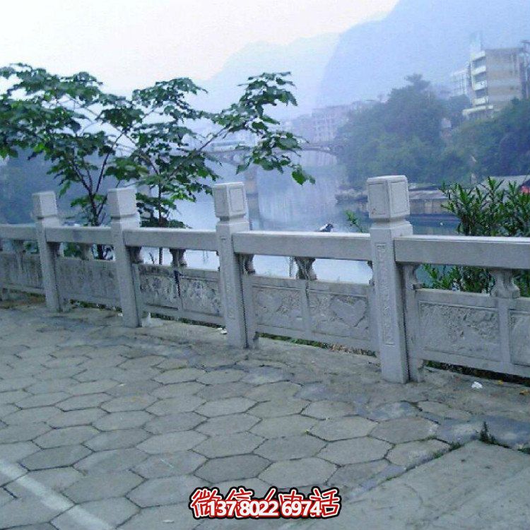 品質(zhì)精良的大理石欄桿、欄板及雕塑，締造美麗景觀