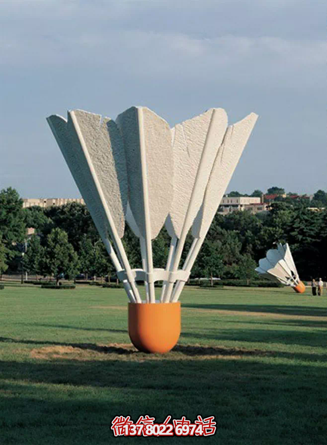 多功能玻璃鋼仿真雕塑羽毛球框，為戶外草坪增色