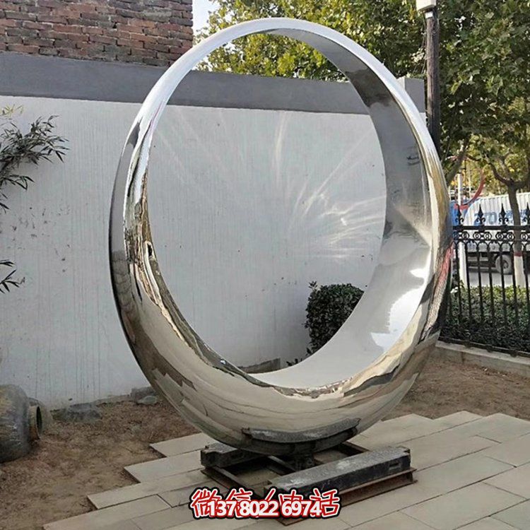 高級不銹鋼圓環(huán)雕塑，構(gòu)筑優(yōu)雅園林景觀