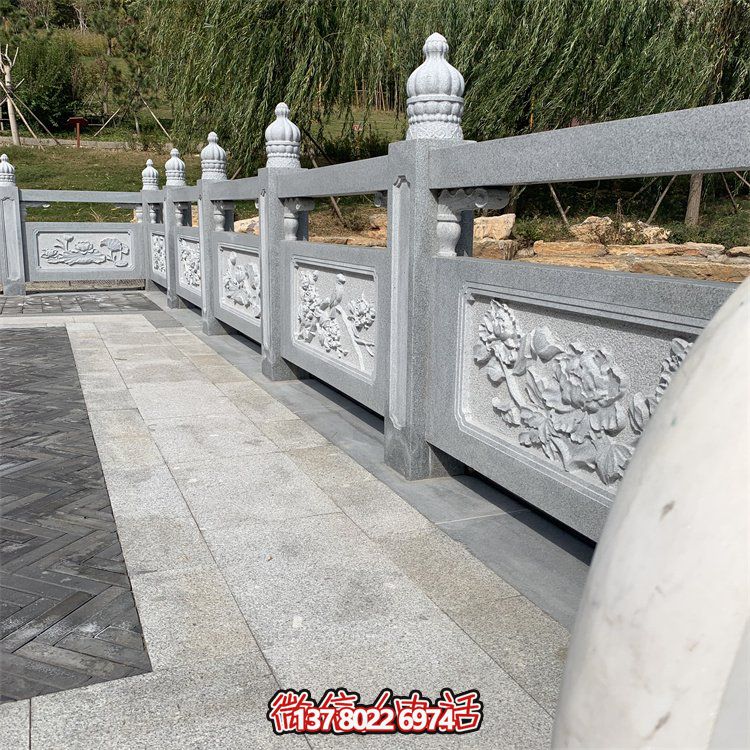 石雕欄桿，菊花紋石欄板