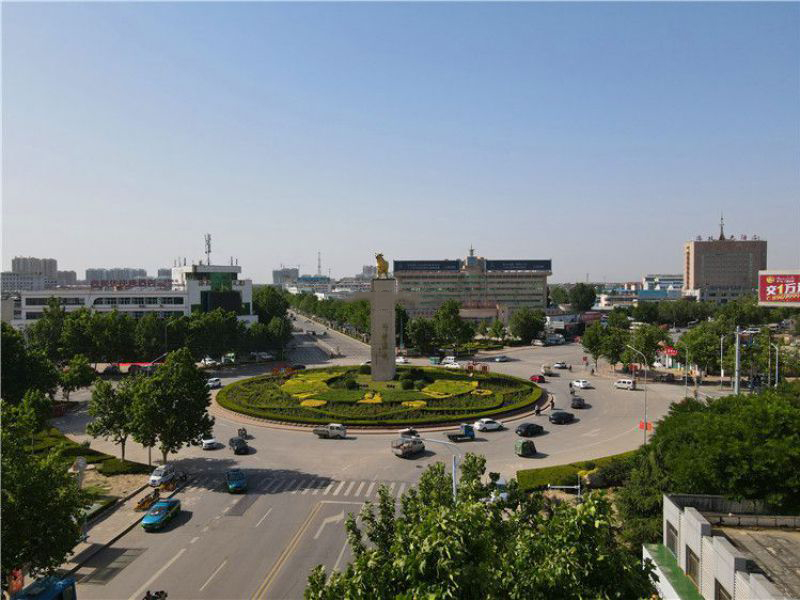 廣場大型銅牛 廣場大型銅牛